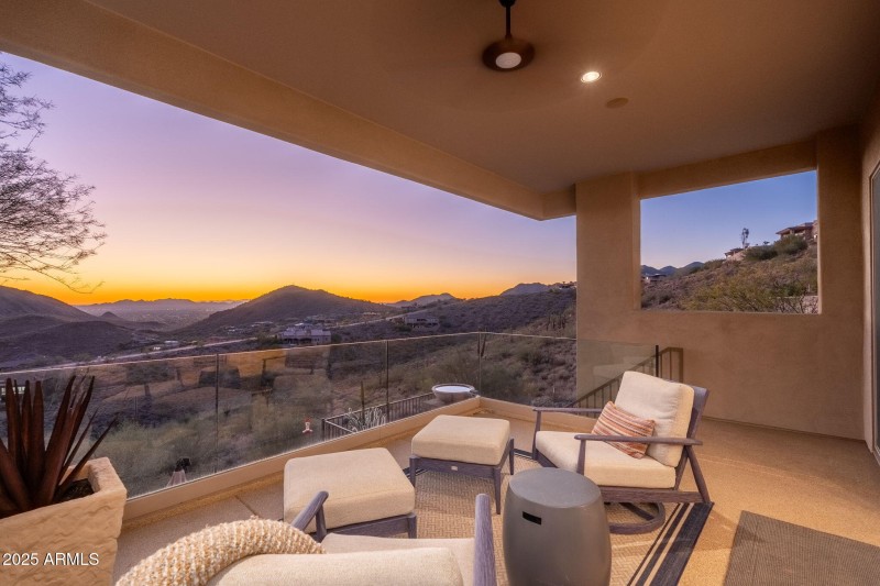 10826 N Skyline Dr - 61