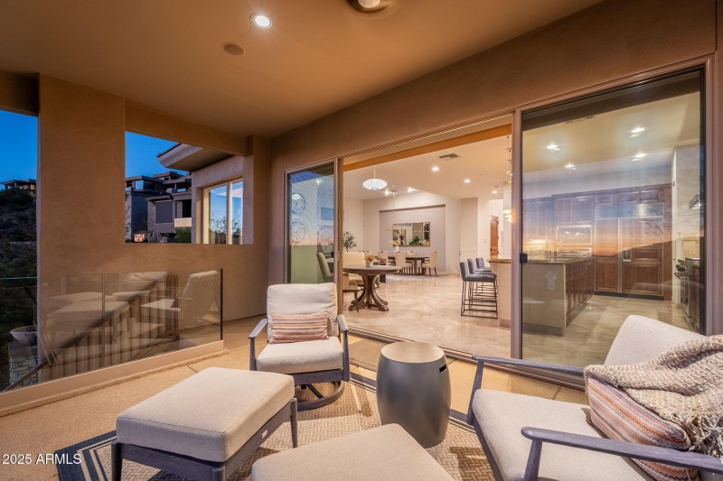 10826 N Skyline Dr - 63