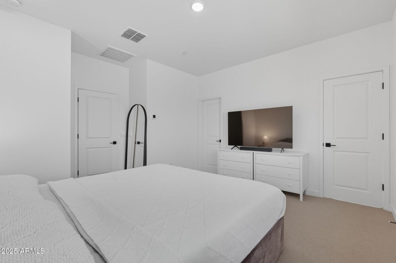 25-web-or-mls-Red-25