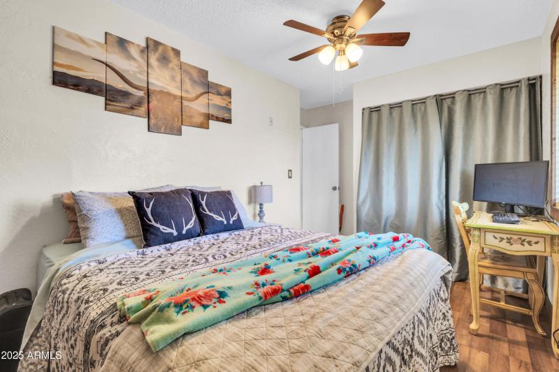 10434 E Albany St-25