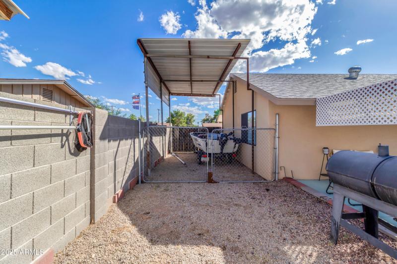 10434 E Albany St-35