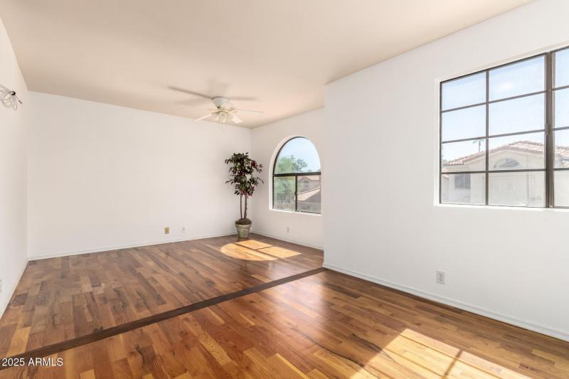 UPSTAIRS SECOND BEDROOM