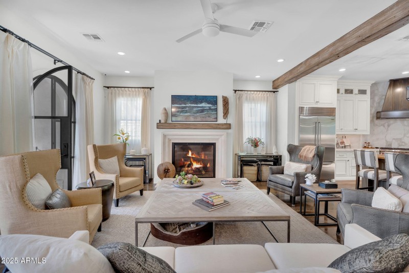 11-web-or-mls-North 39th-12