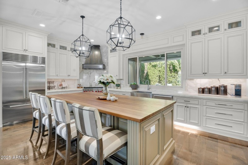 17-web-or-mls-North 39th-13