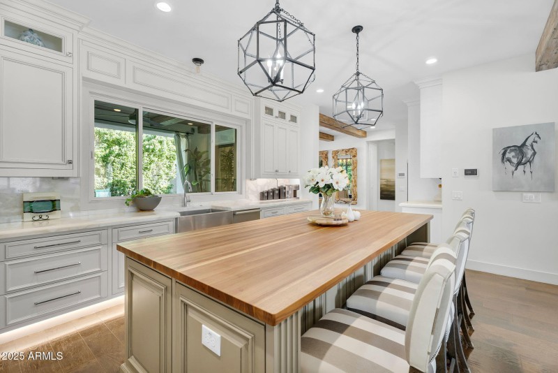 19-web-or-mls-North 39th-16