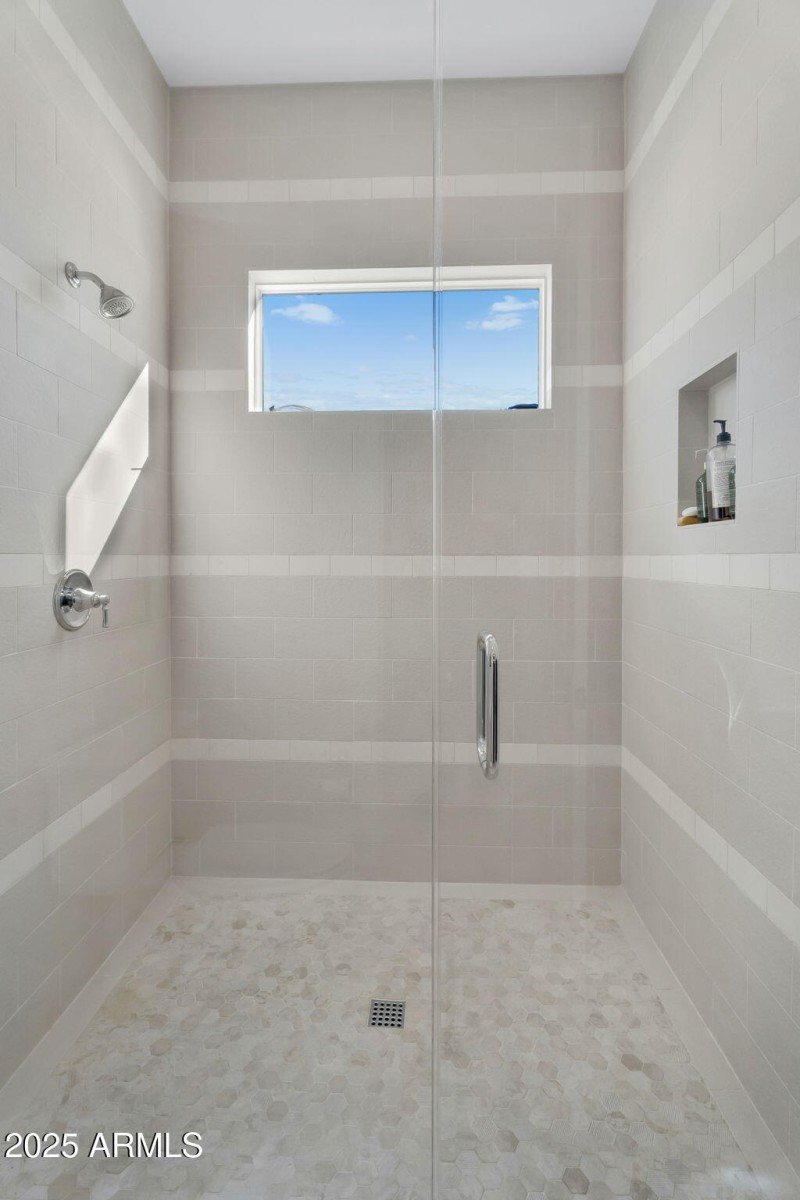 57-web-or-mls-North 39th-59