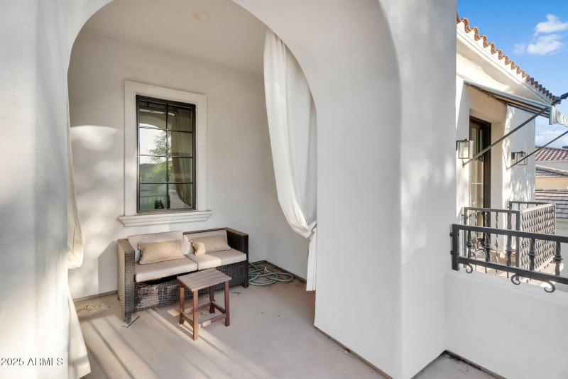 67-web-or-mls-North 39th-67