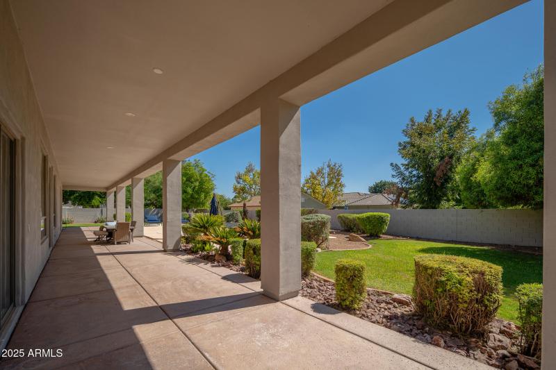 20250930_6439-W-Willow-Ave_46