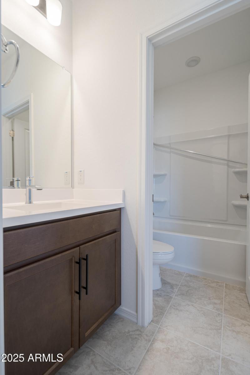 20251002_11988-N-169th-Ave_17