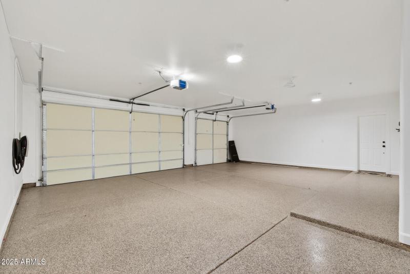 93_3428_N_Park_St93_mls