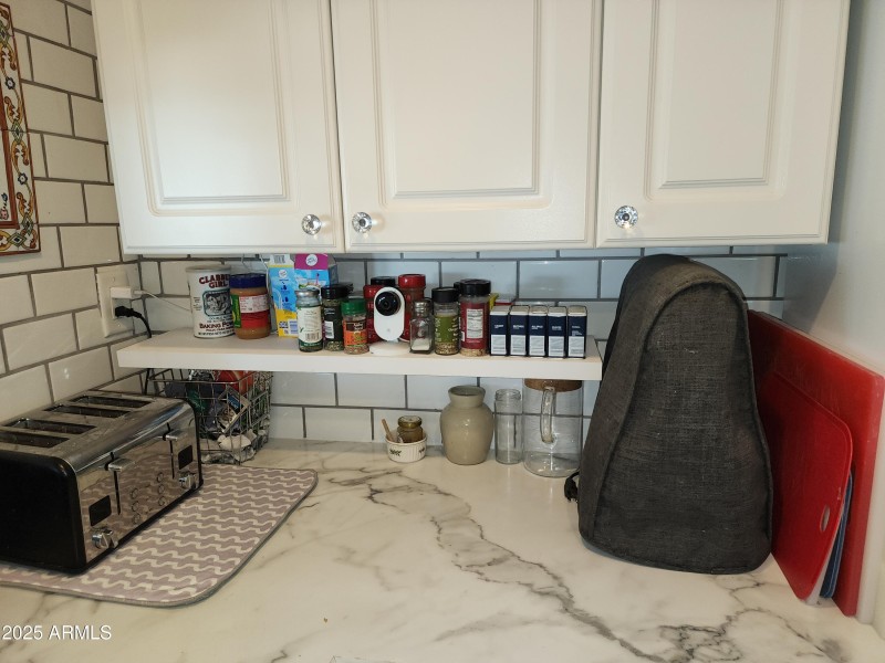 21.5 Pleanty off Counter top room