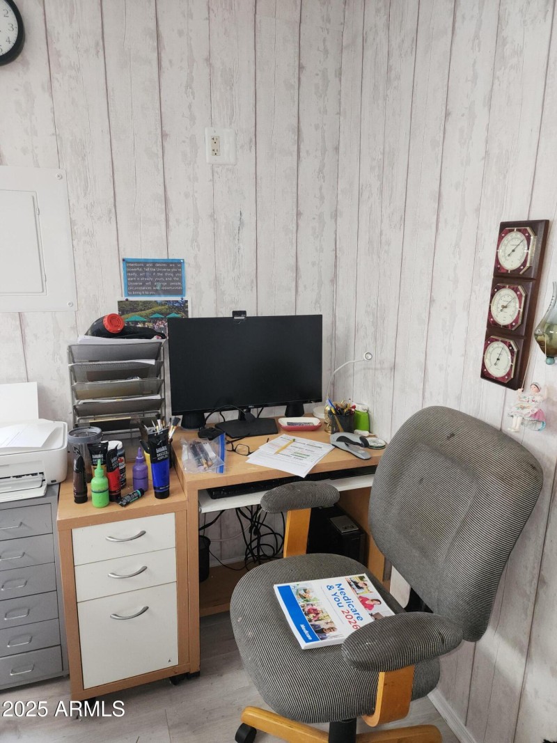 78. Small office desk area.