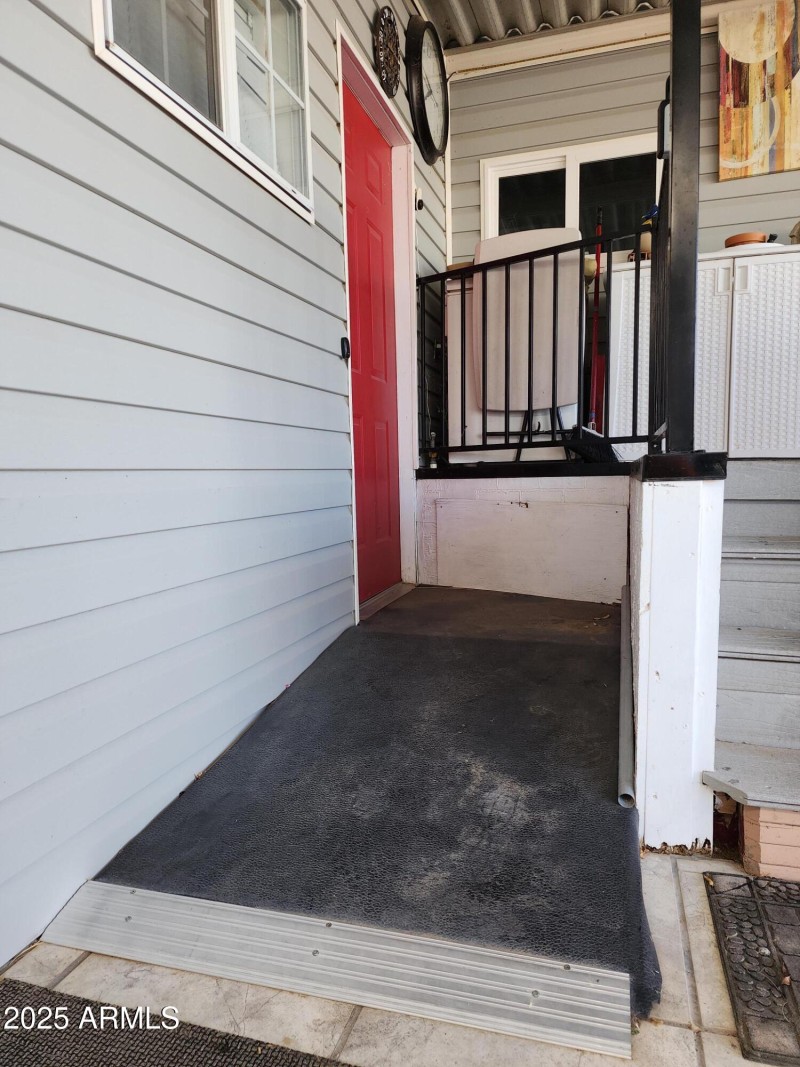 11.5 Ramp, no step entry to AZ room.