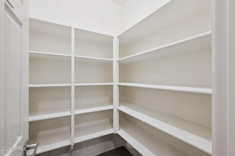 Walk in Pantry