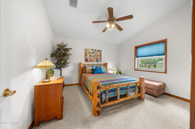 Interior - 3313 E Ute Pl-19