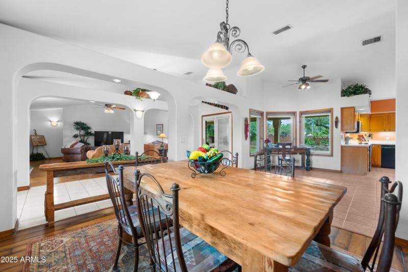 Interior - 3313 E Ute Pl-23