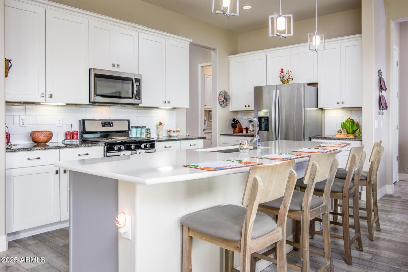 41710 W Harvest Moon Dr-0623-Edit