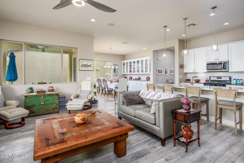 41710 W Harvest Moon Dr-0652-Edit