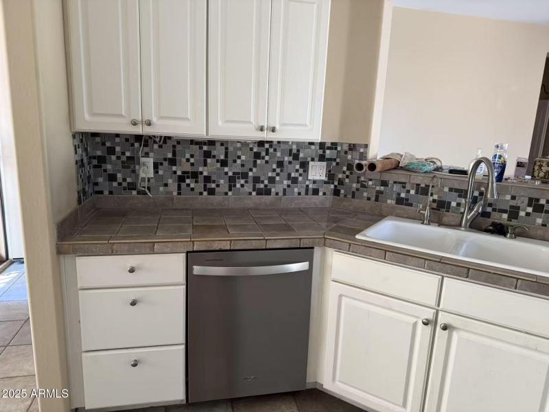 ce855cca33b0613ad5591136d78b97e4