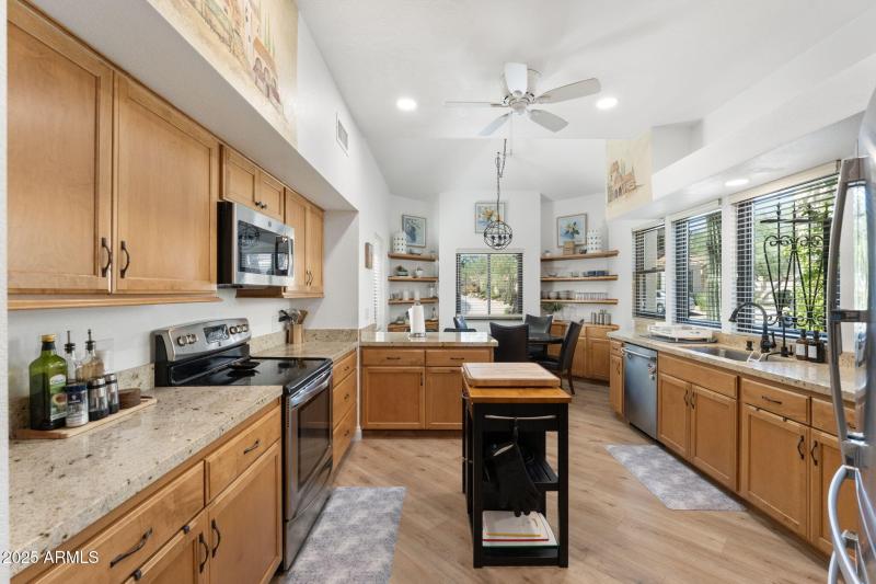 15-web-or-mls-DSC06416 copy