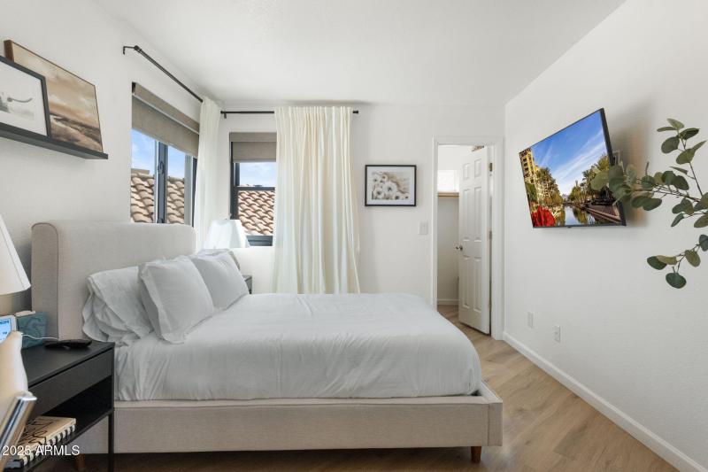 39-web-or-mls-DSC06522 copy