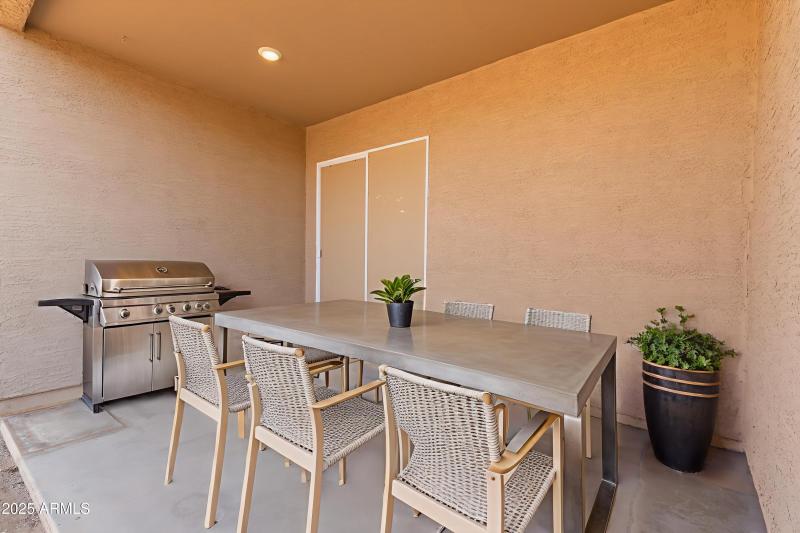 Outdoor Virtual Staged