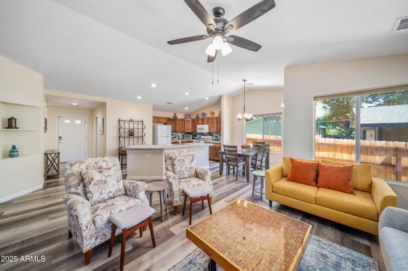 819 N 5th St-819 N 5th St-WDS_0042