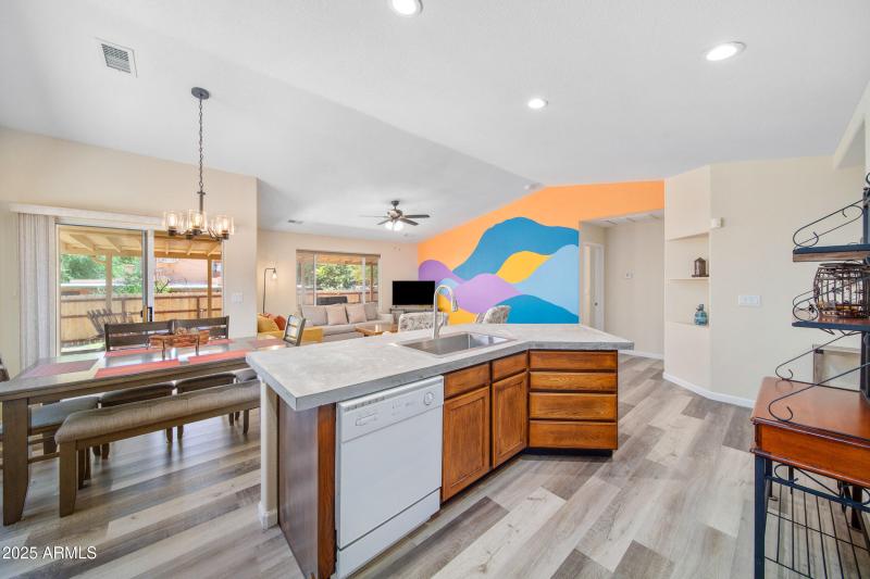 819 N 5th St-819 N 5th St-WDS_0082