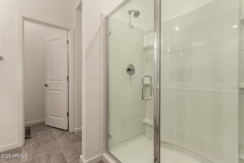 20 - Hayden Rose 3022