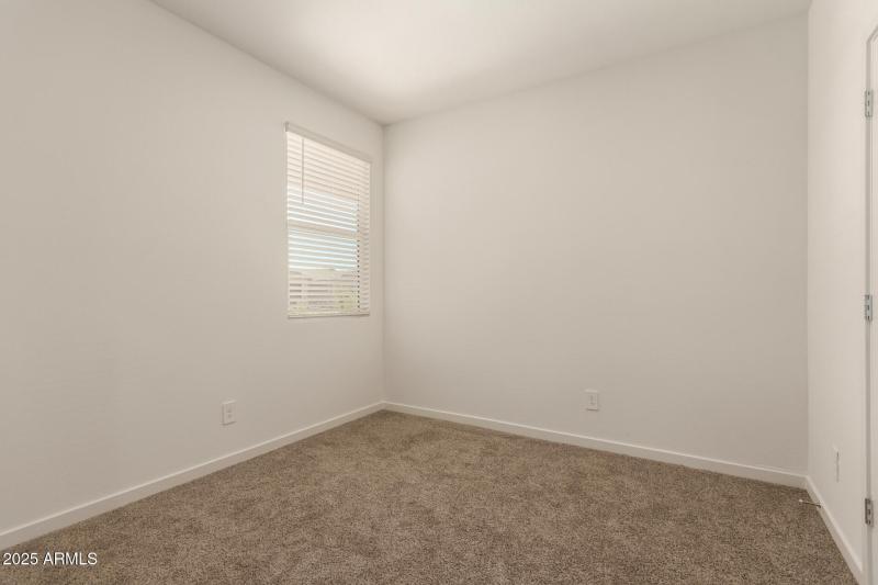 24 - Hayden Rose 3022