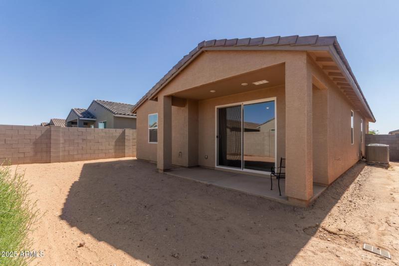 35 - Hayden Rose 3022