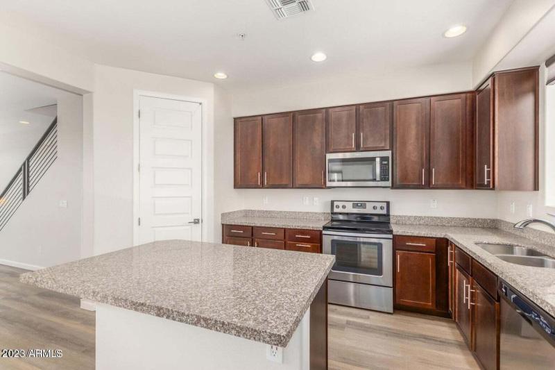 20230513053046193850000000-o