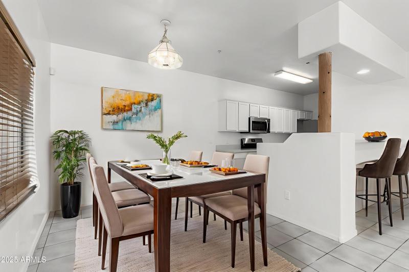 12-Pleasant - Dining Room - Modern - 9