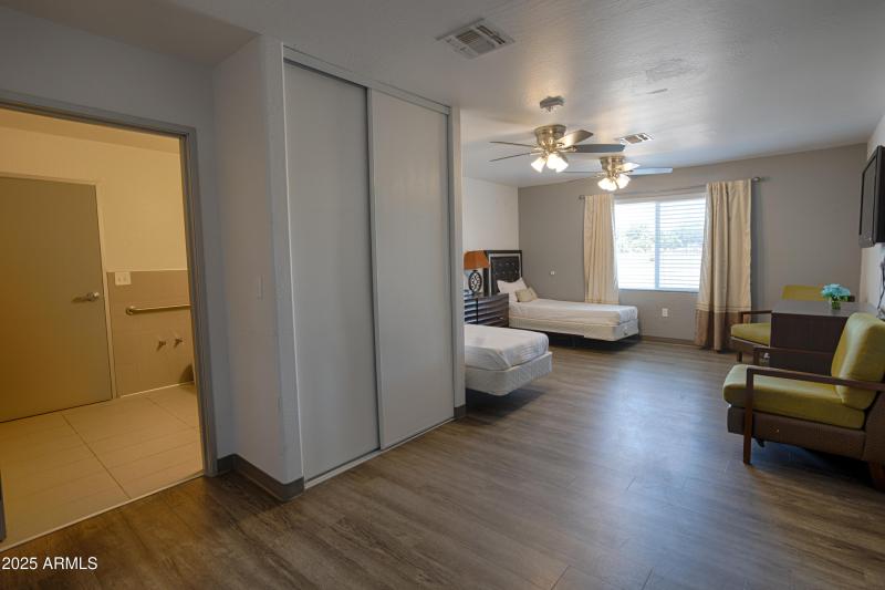 Bedroom with Bathroom