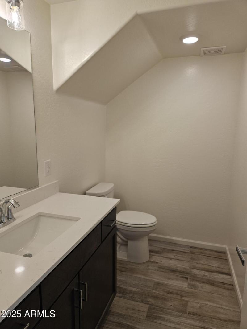 20251003_160226535_iOS