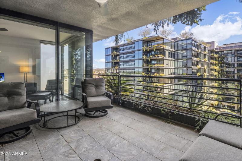 7120 E KIERLAND BLVD 703