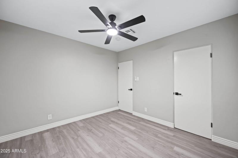 7528 N 60th Ave Glendale AZ 85301-22