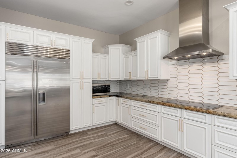 22807 S 179th St - 27