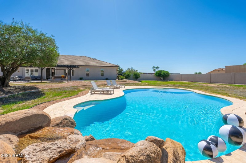 22807 S 179th St - 56