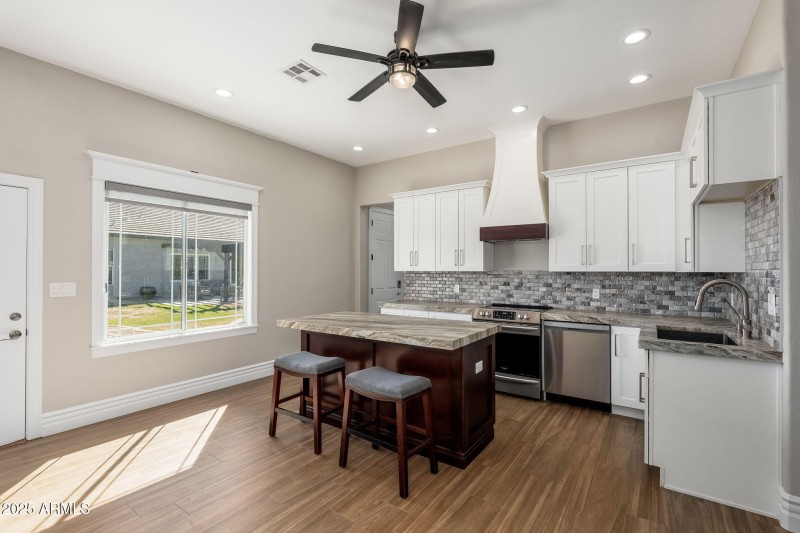 22807 S 179th St - 66