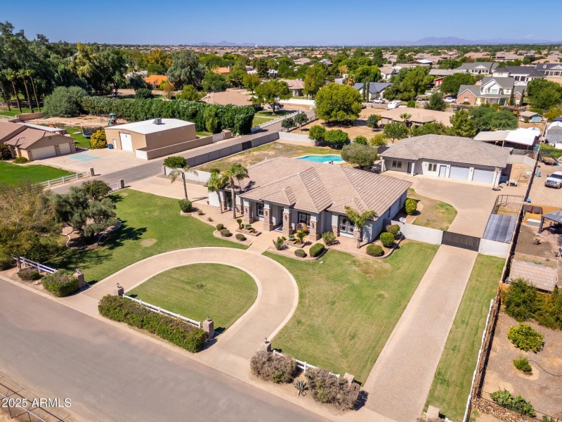 22807 S 179th St - 76