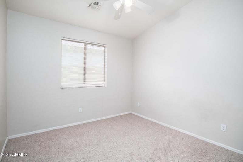 3717 W Santa Cruz Ave-25