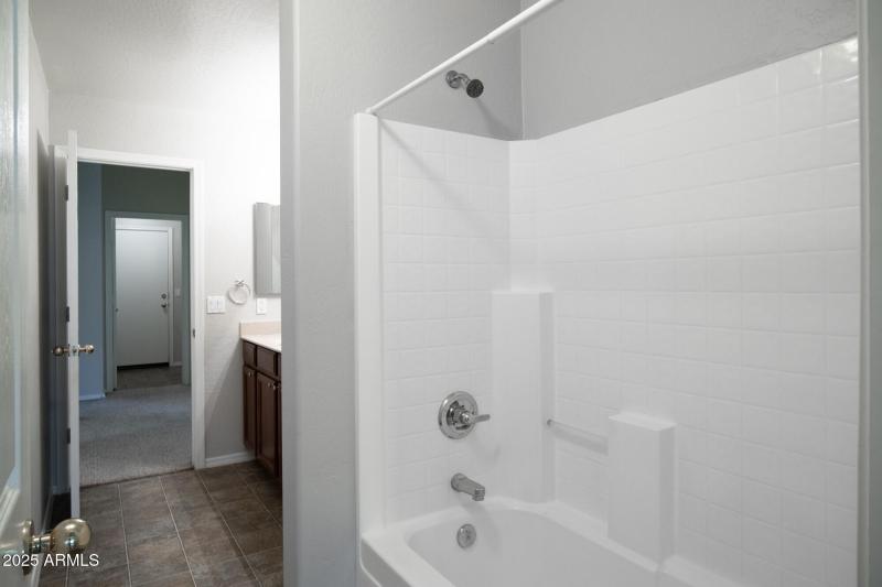 3717 W Santa Cruz Ave-28