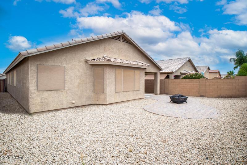 3717 W Santa Cruz Ave-32