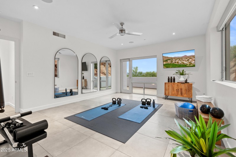 Bedroom 3 has balcony w views