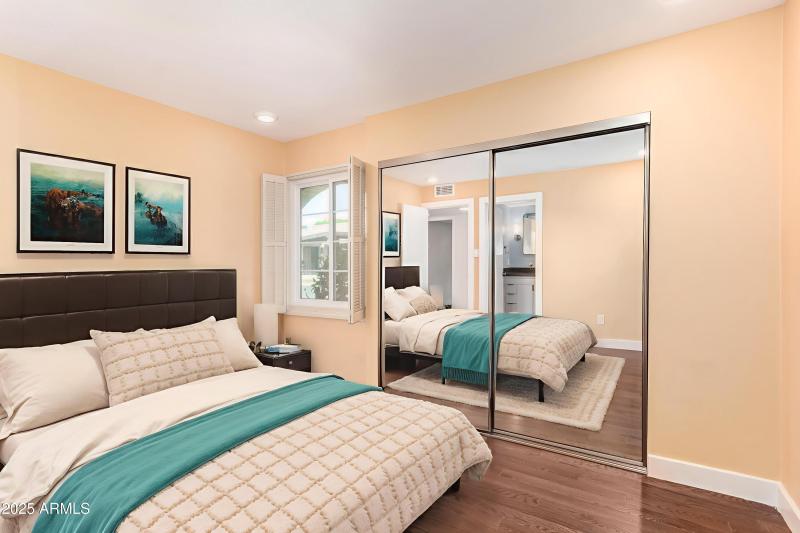 25-10th - Bedroom - Standard - 12