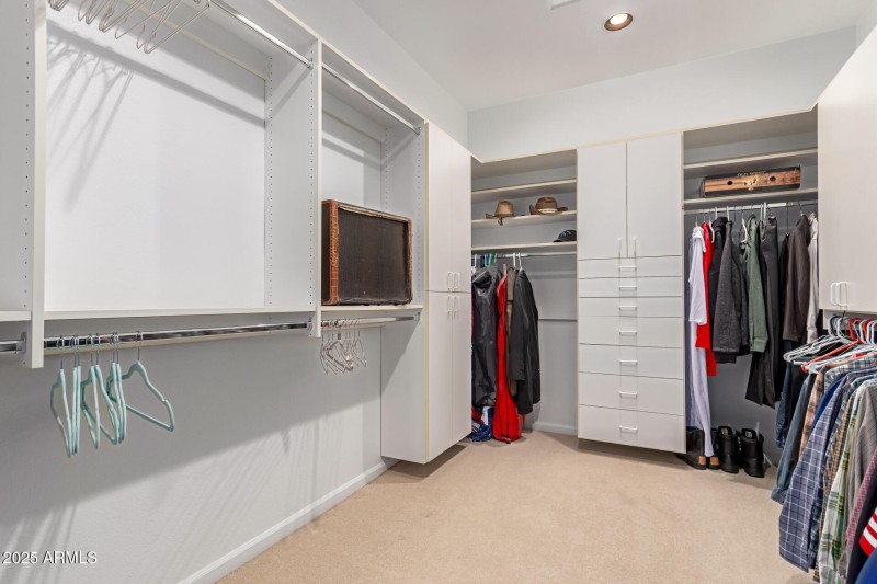 23801 Large Master Closet