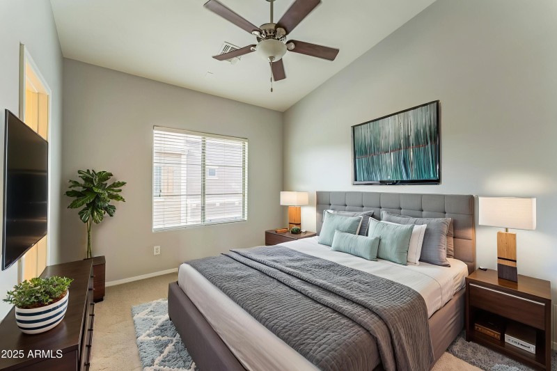 24_900_S_94th_St_Chandler_AZ_85224_USA-O