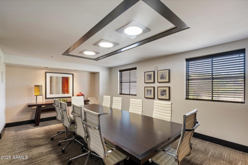 Landmark Meeting Room