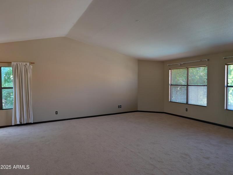 13 Spacious primary bedroom